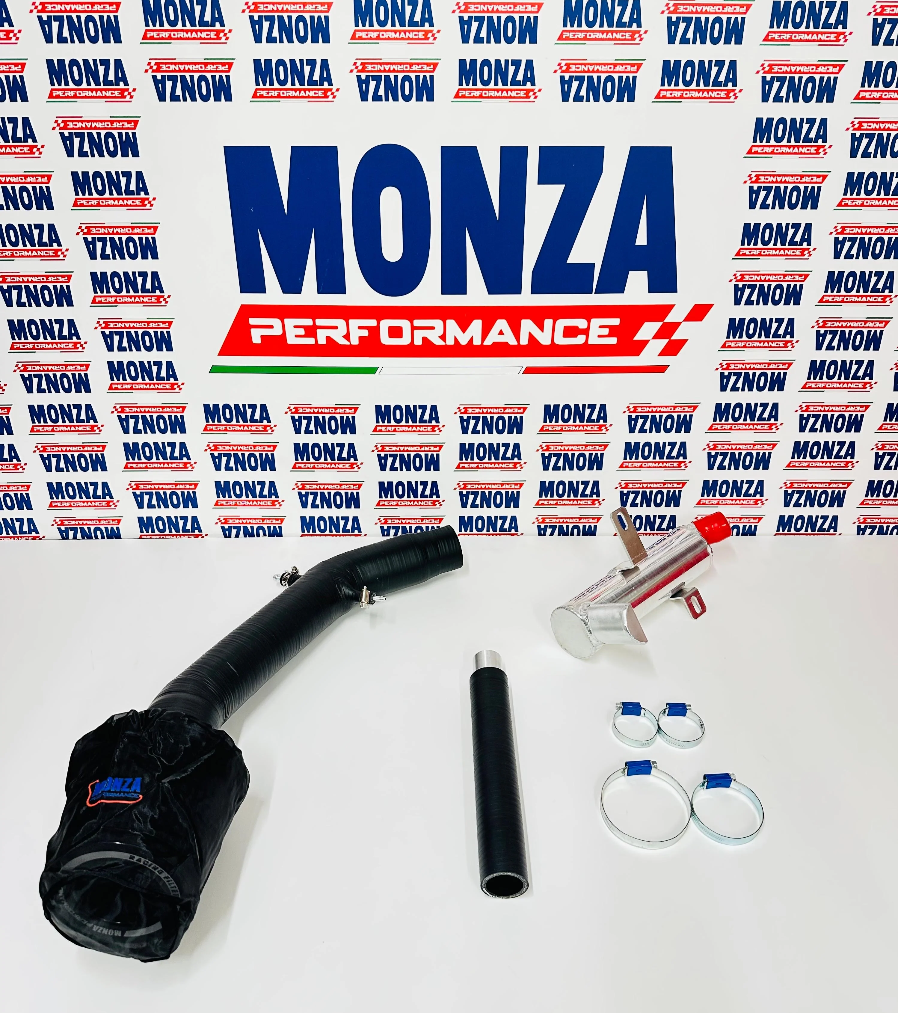 Abarth 500 Kit completo Aspirazione diretta bassa Monza Performance con vaschetta tergicristallo - Image 3