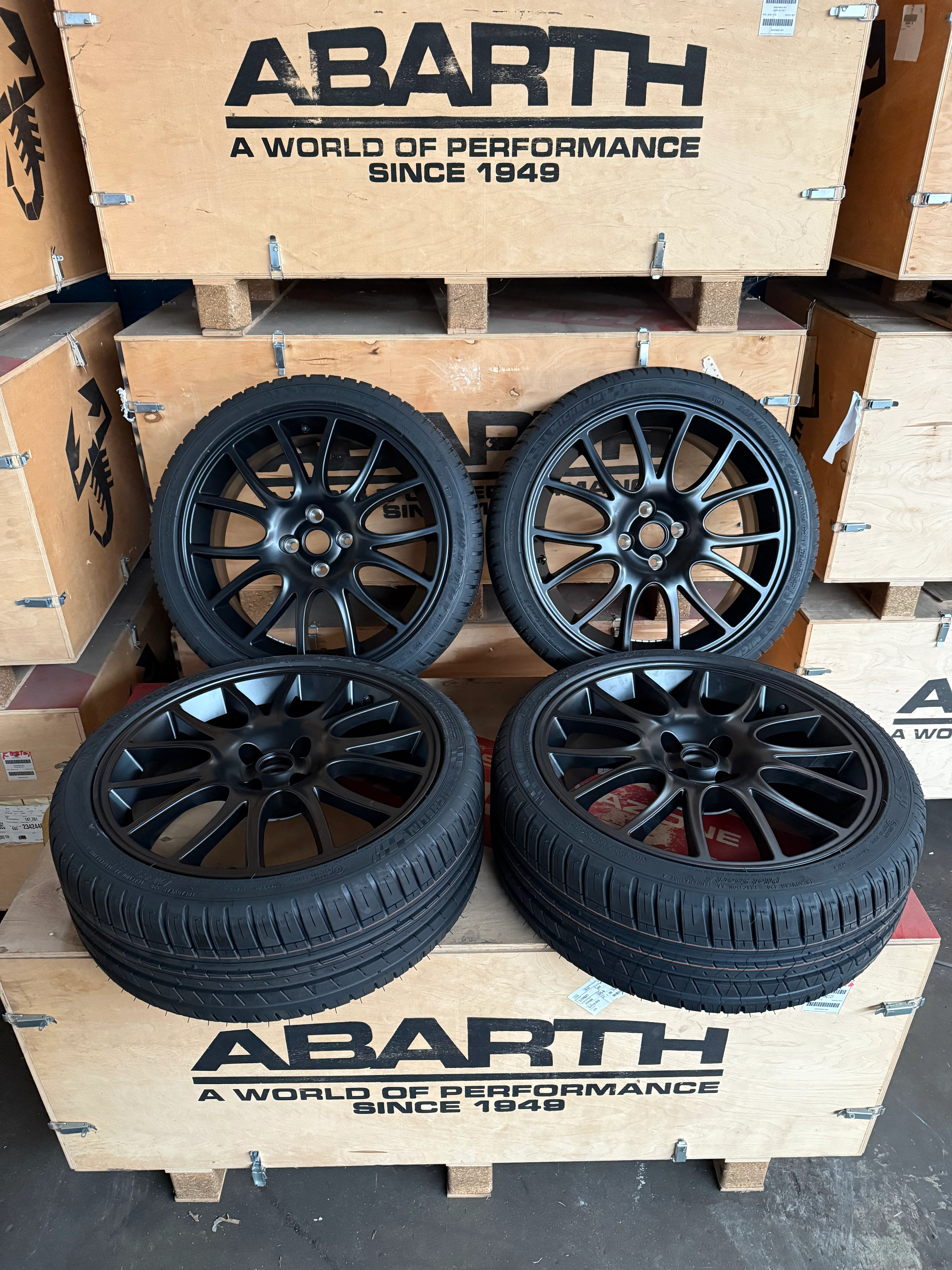 Cerchi Abarth Tributo Ferrari OEM 17" Neri