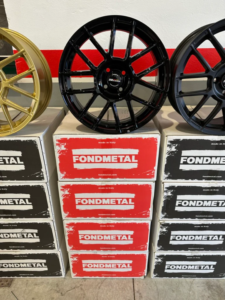 SET 4 CERCHI FONDMETAL 9ESSE DA 17" PER 500/595 ABARTH OFFERTISSIMA - Image 2
