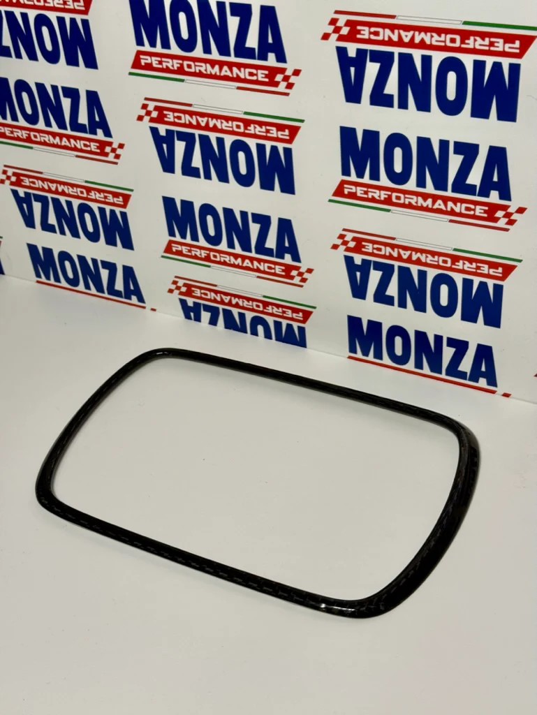Cover Autoradio 7 pollici in CARBONIO Fiat 500 Abarth 595 - 695 - Fiat 500 - in diverse finiture