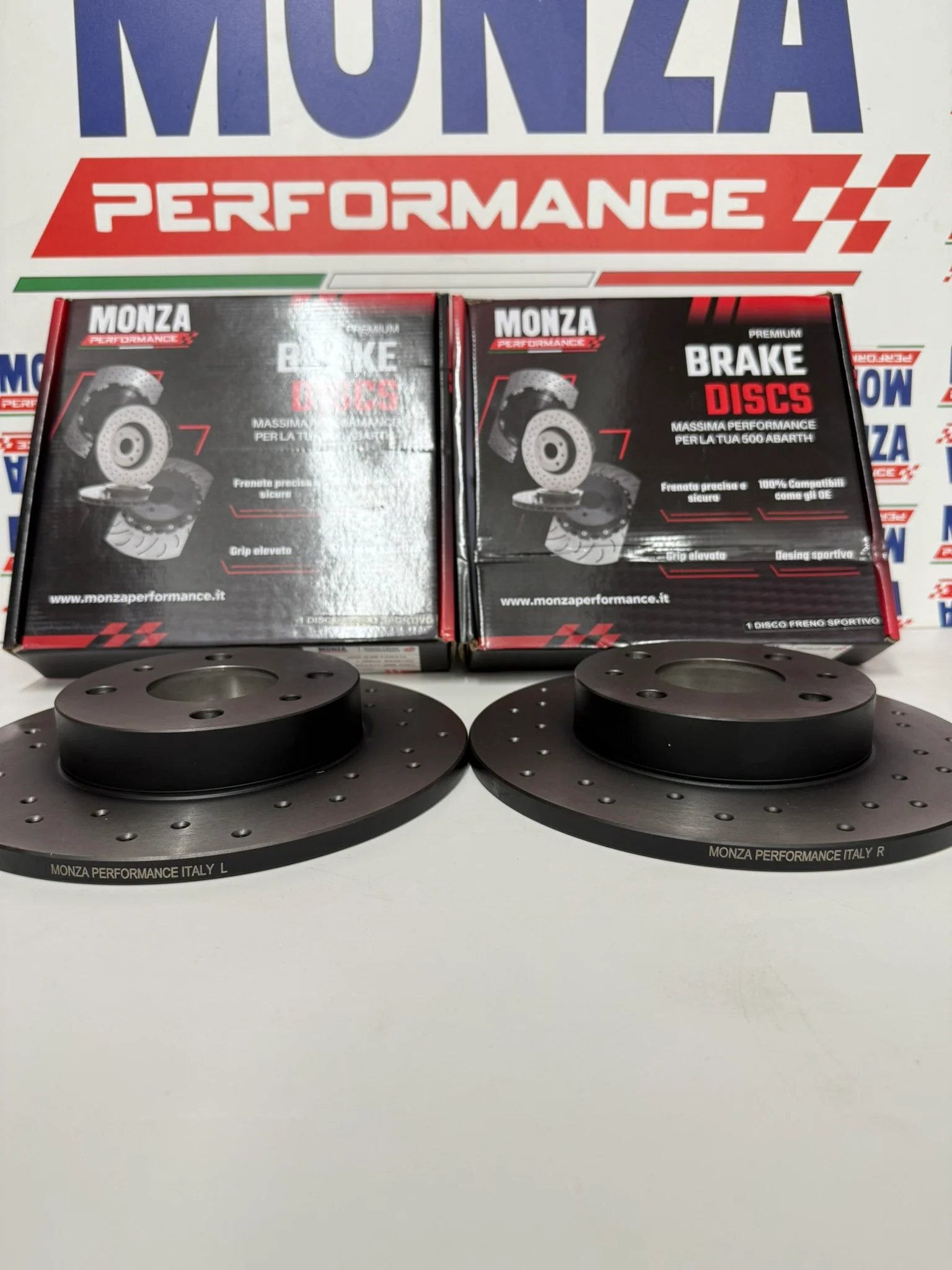 Dischi freno POSTERIORI forati DIREZIONALI 595 tutte versioni  Monza Performance - Image 2