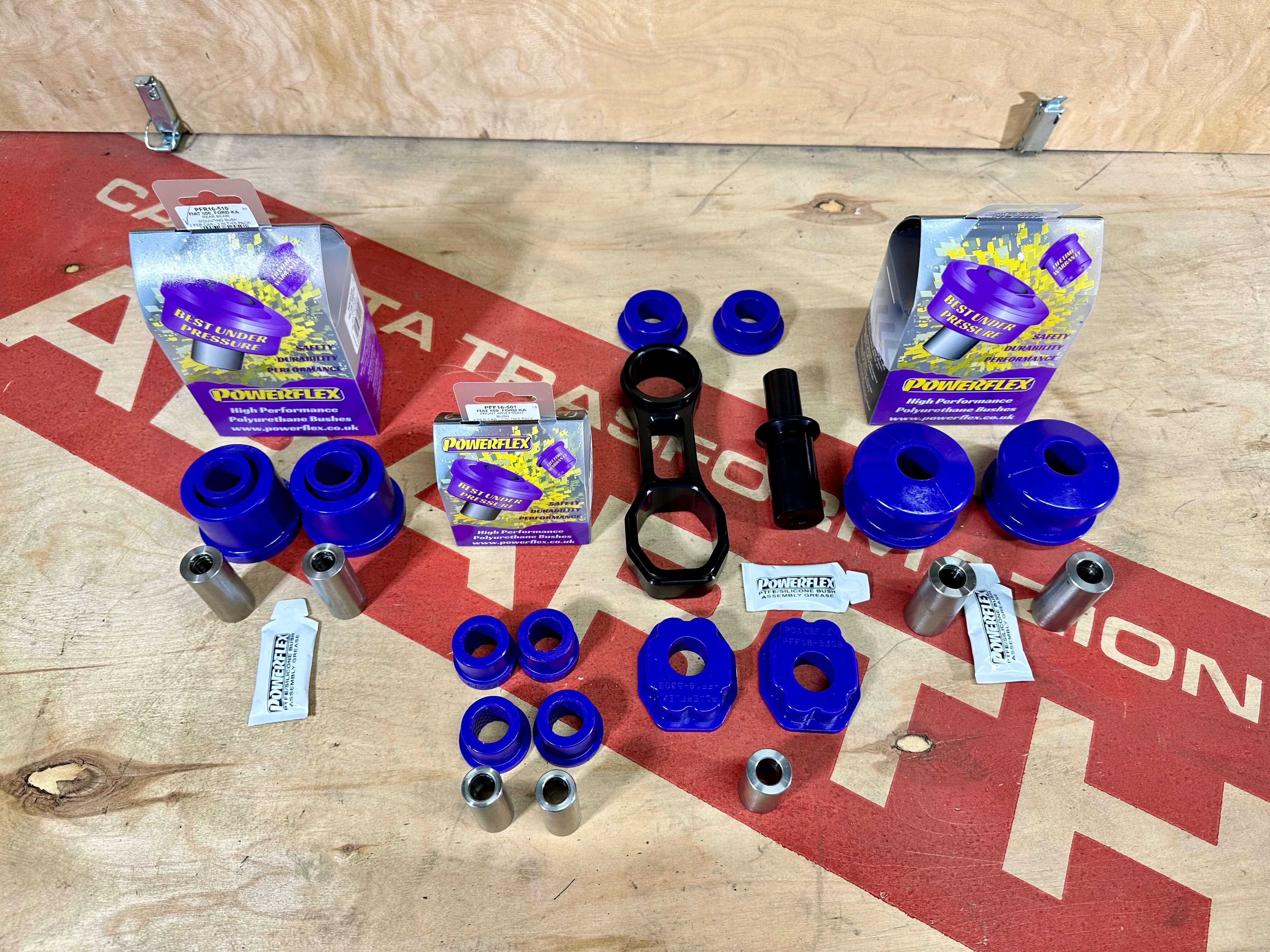 Kit Powerflex Anteriori + Posteriori + Supporto motore Racing - Image 3