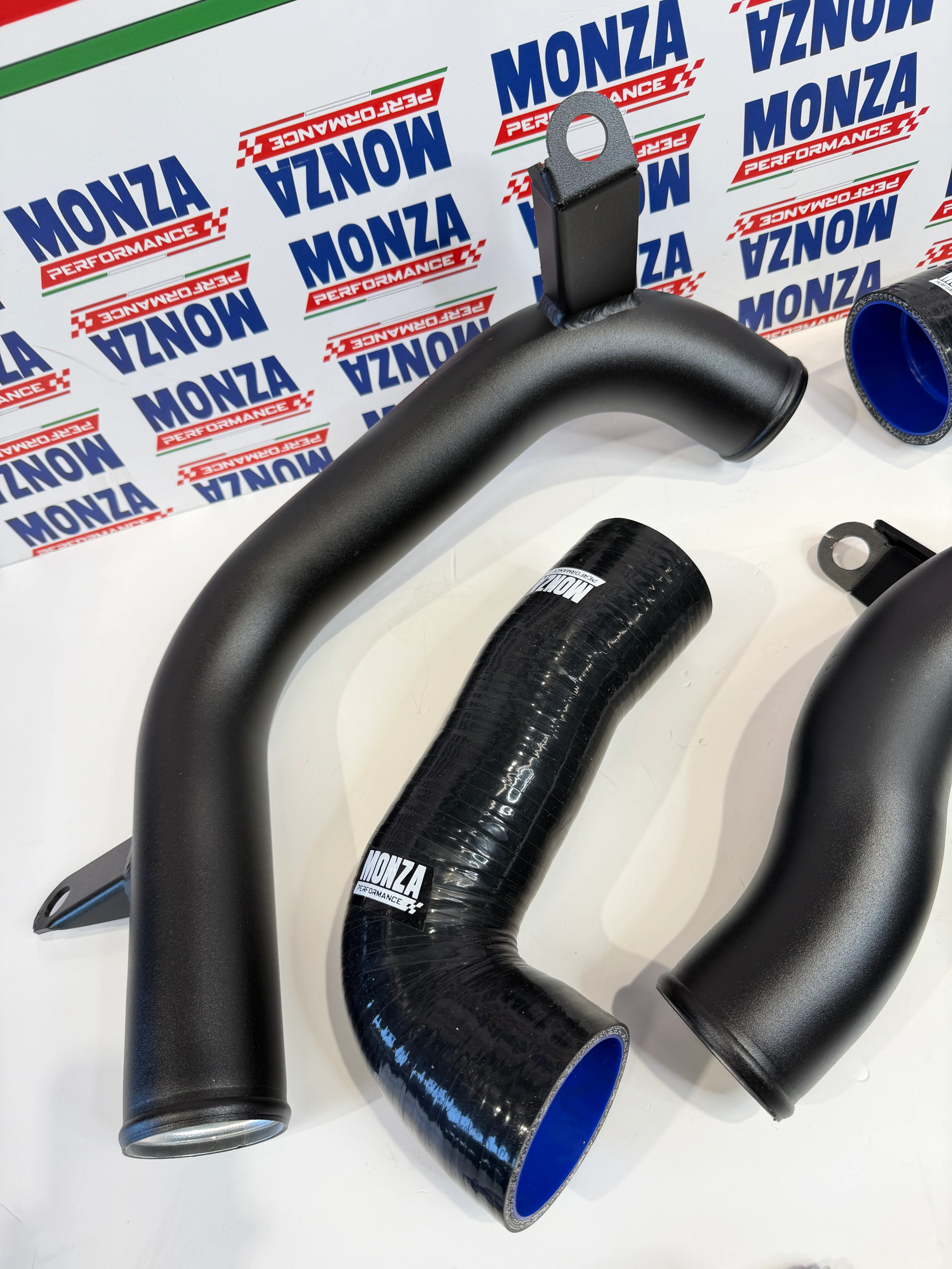 KIT TUBAZIONI MAGGIORATE PER INTERCOOLER MAGGIORATO VAG 1.8/2.0 TSI EA888.3 MQB - Image 3