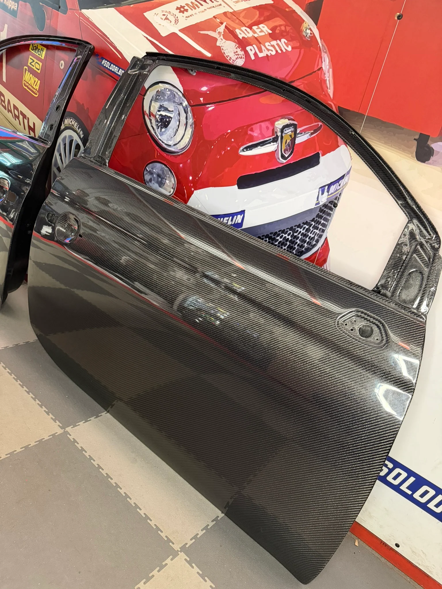 Portiere in carbonio 500 abarth - Image 2