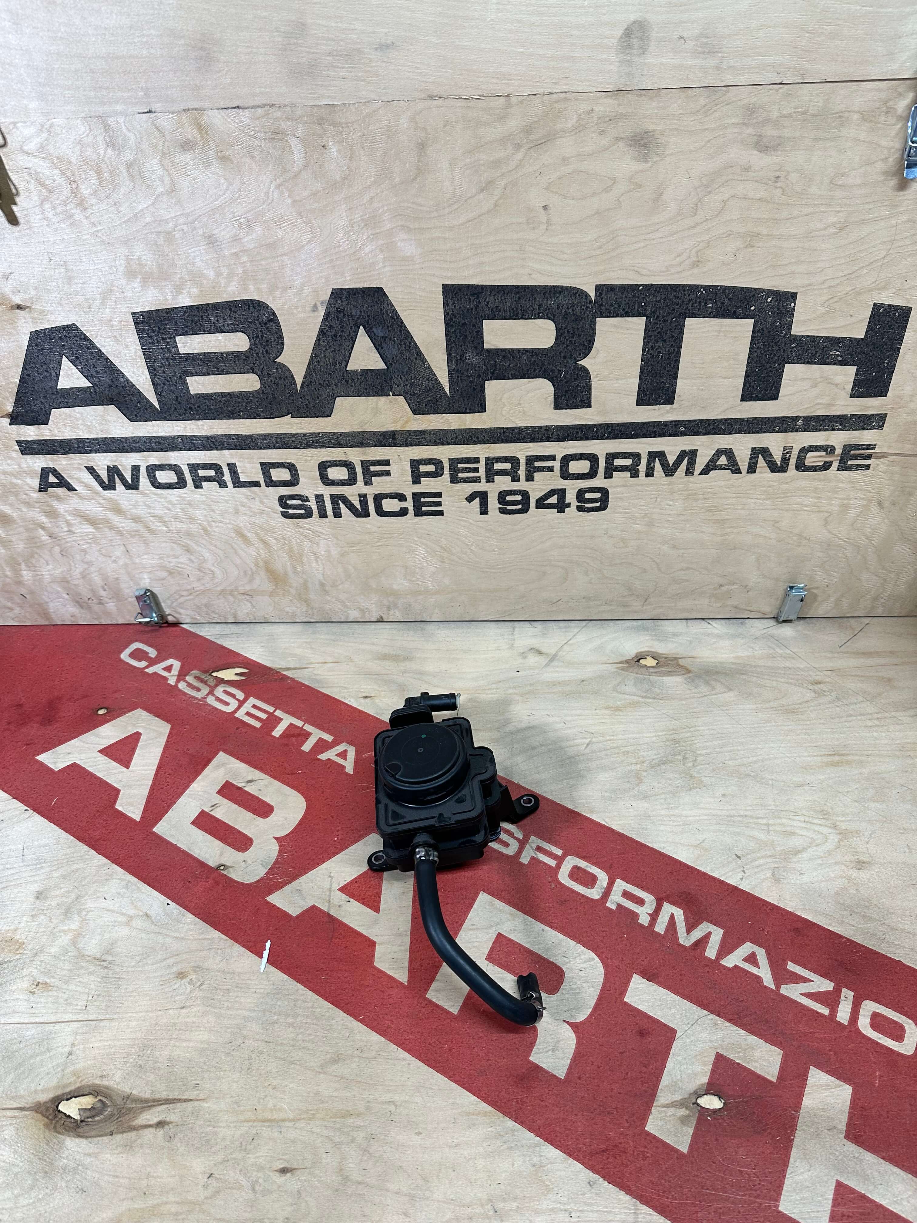 Ricambio decanter originale 500 abarth nuovo