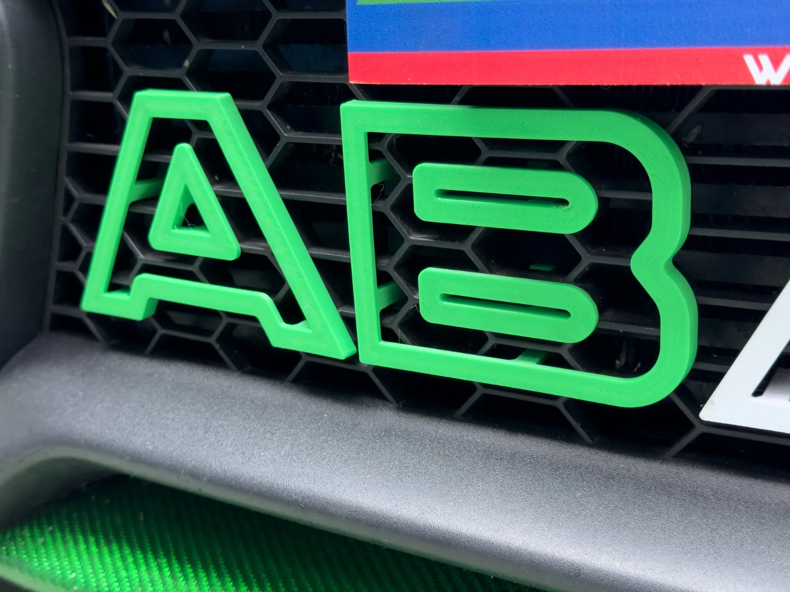 Scritta ABARTH griglia anteriore Restyling - Image 3