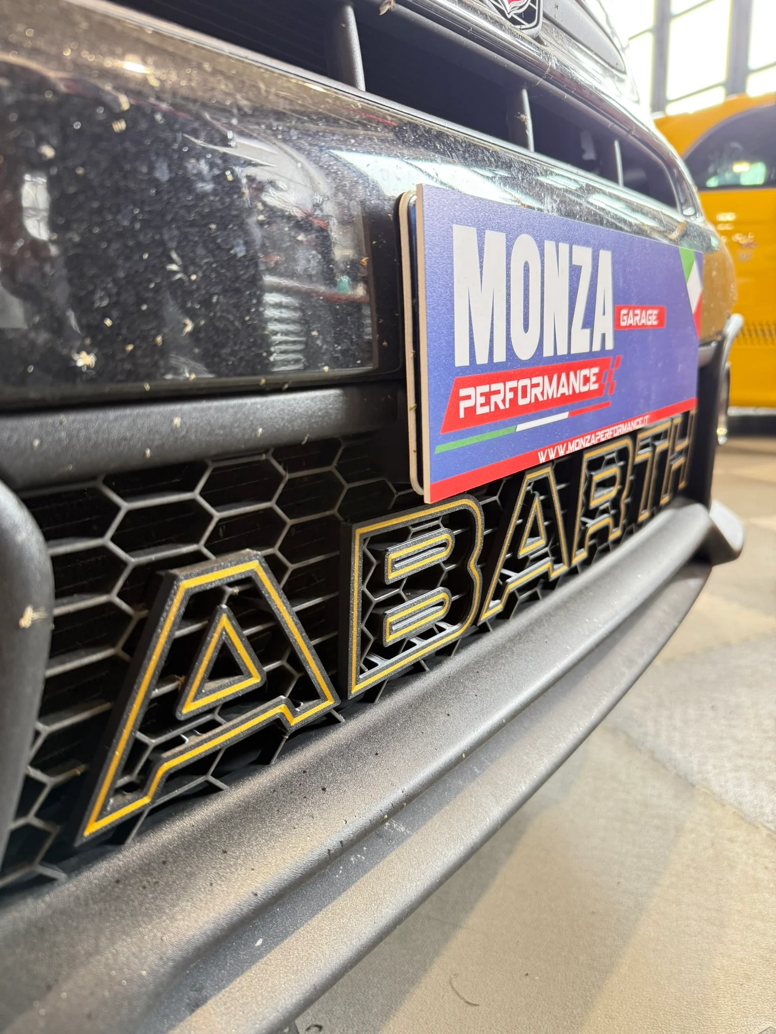 Scritta ABARTH griglia anteriore Restyling - Image 30