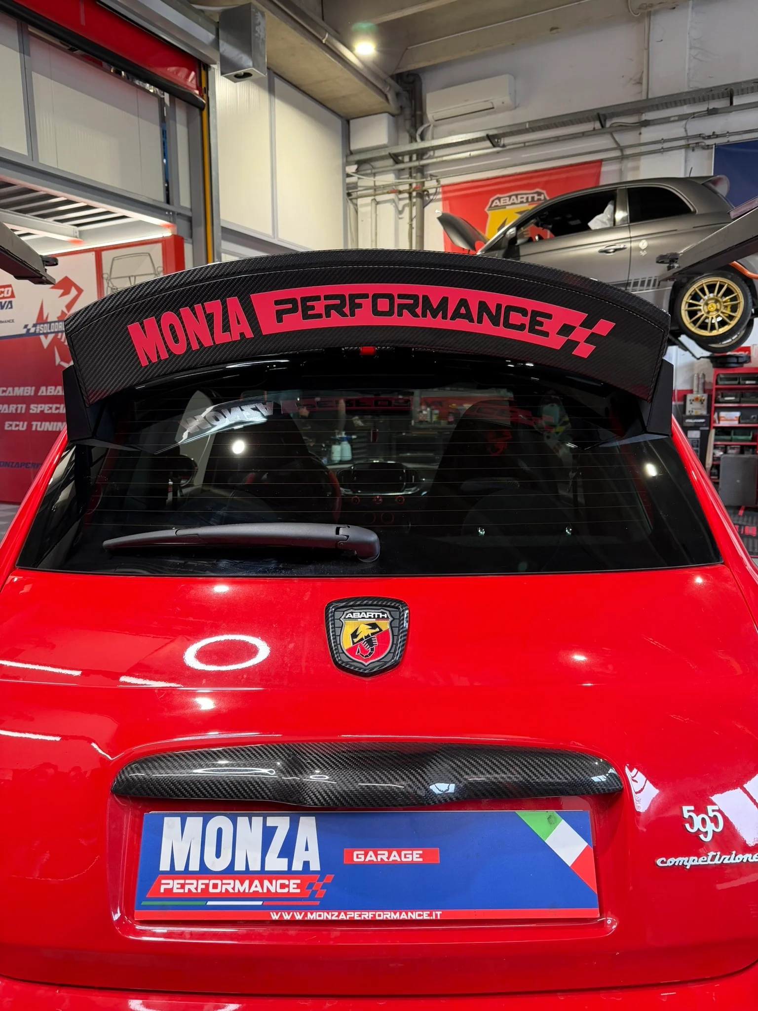 Spoiler regolabile in carbonio 695  Monza performance - Image 11