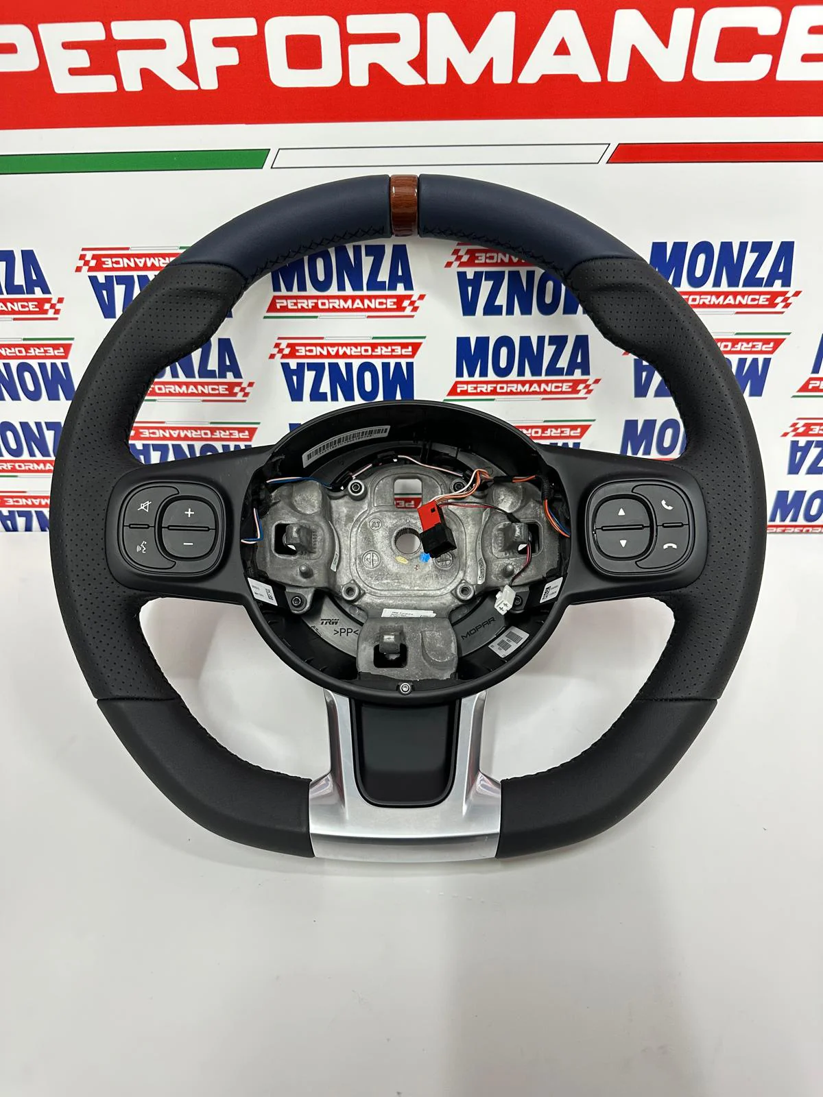 Volante 500 abarth restyling RIVALE usato MANUALE - Image 2